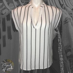 Forever 21 White and Black Striped Shirt - Size Small